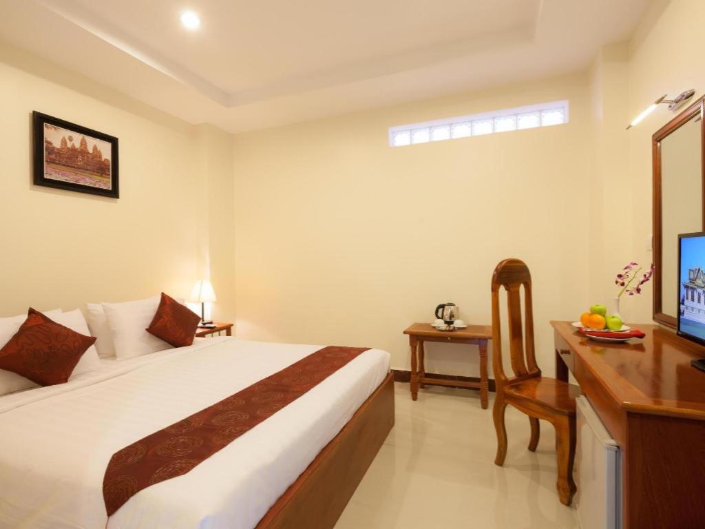 Kirirom Crystal Hotel Phnom Penh Exterior photo