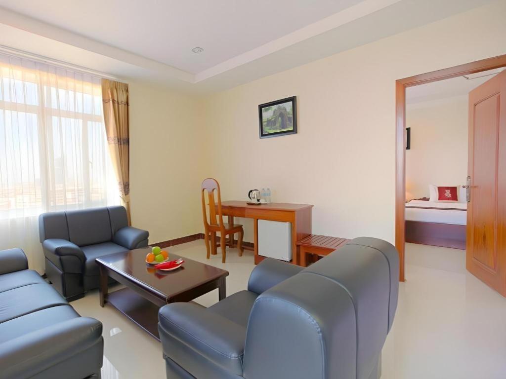Kirirom Crystal Hotel Phnom Penh Exterior photo