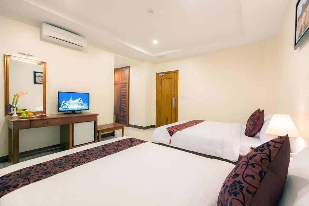 Kirirom Crystal Hotel Phnom Penh Exterior photo